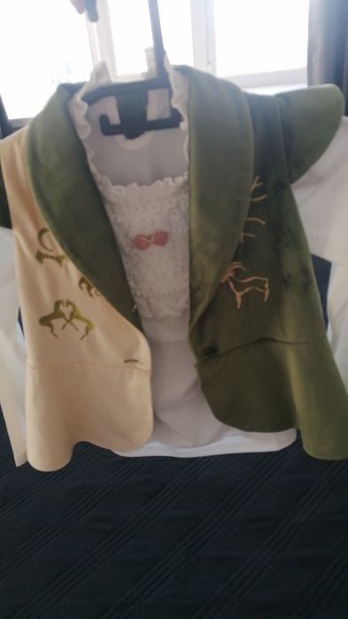 Продам желетку, на девочку