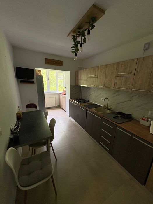 Apartament cu 3 camere, 2 bai, Racadau, Str. Molidului