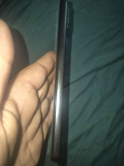 Vând Xiaomi Poco f4
