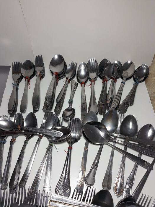 Продам ложки.вилки половники