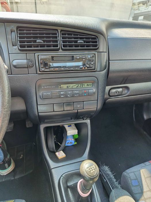 Продавам GOLF III