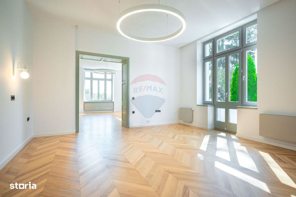 Arhitectură interbelică reinterpretată contemporan