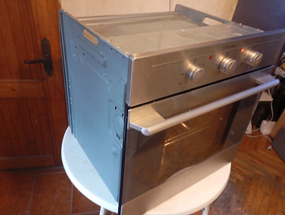 Cuptor electric incorporabil Electrolux