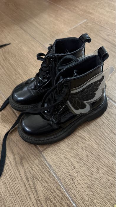 Ghete piele lucioasa, marimea 30