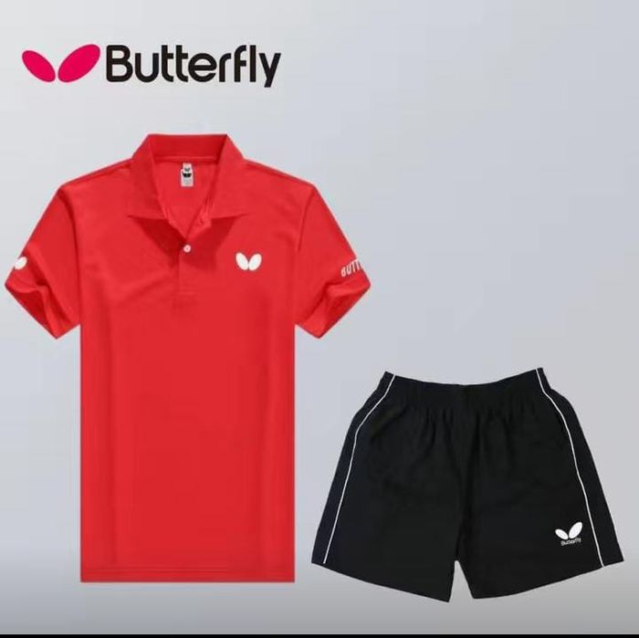 Теннисный форма.