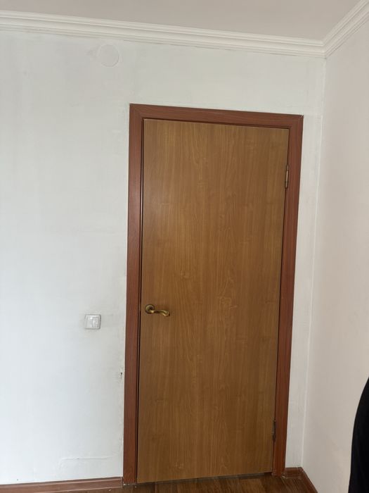 Продам межкомнатные двери