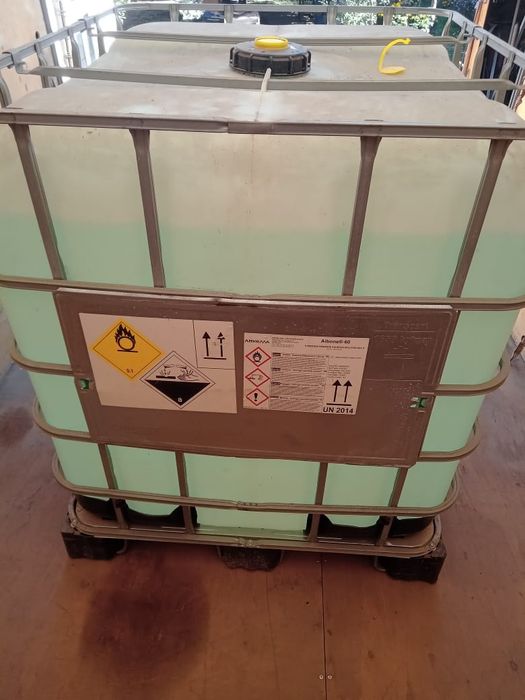 Перекись  60% в кубах.