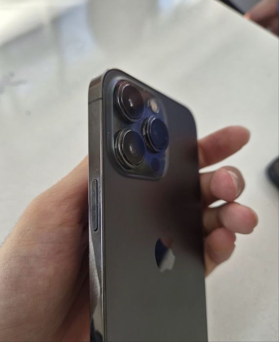 iPhone 13 pro  сатылады
