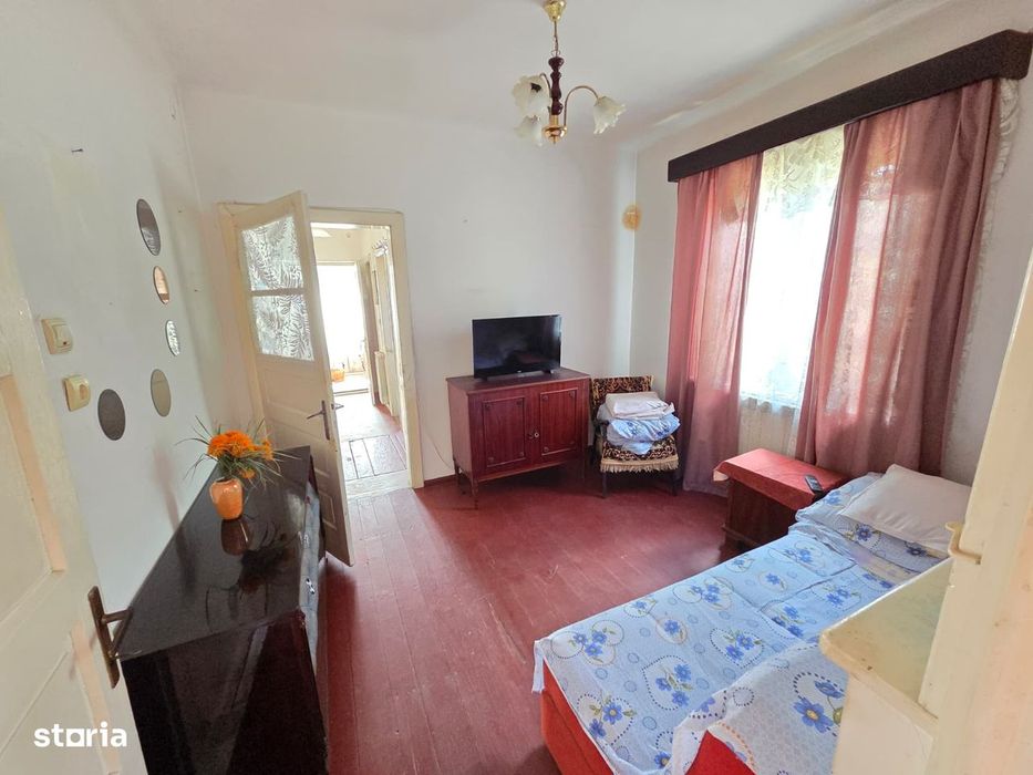 COMISION 0, Casa, 61 mp, 280 mp teren, Targoviste, Micro1