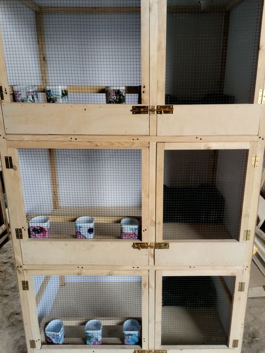 Qafas sotiladi 3 qavatli