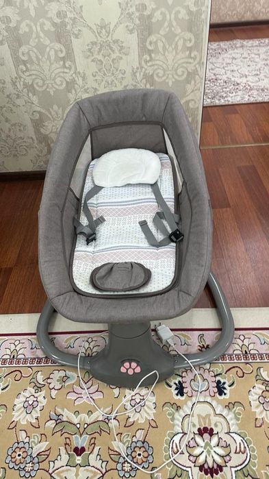 Шезлонг для новорожденных