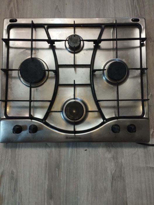 Газовая панель Ariston