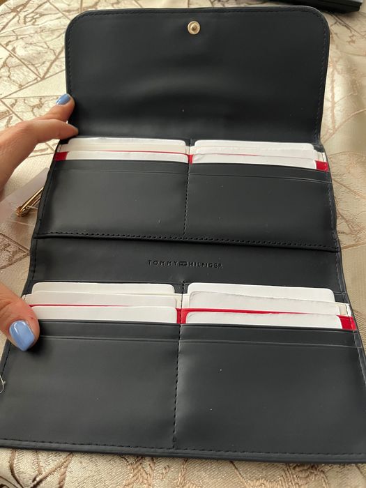 Оригинално кожено портмоне TOMMY HILFIGER
