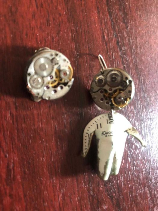 Авторски обеци от часовников механизъм Човече клипс и висулка