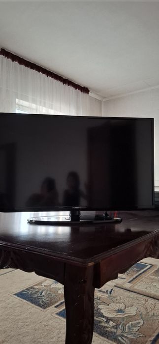 Телевизор самсунг