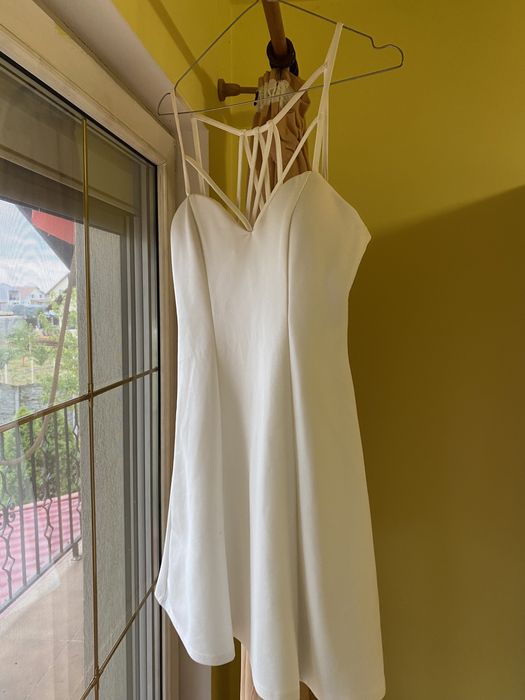 Vand rochii evenimente