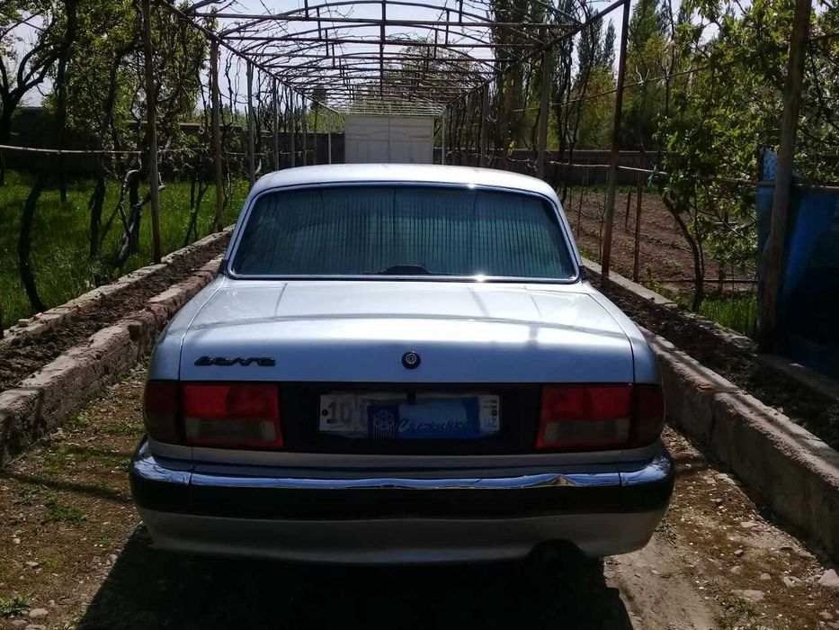 Volga GAZ 31105 avtomobil sotiladi