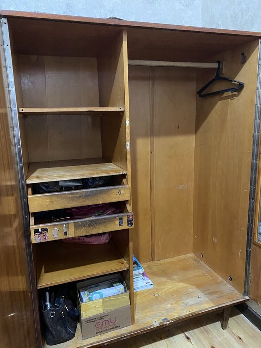 Шкаф сотилади полированный. Ургенчда