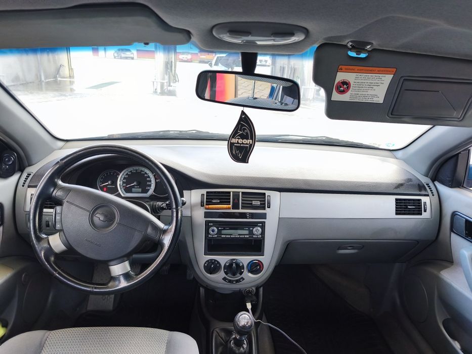Chevrolet lacetti auto