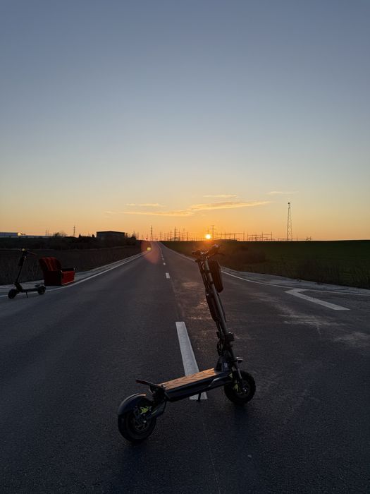 Vănd Trotinete Langfeite H1 URGENT