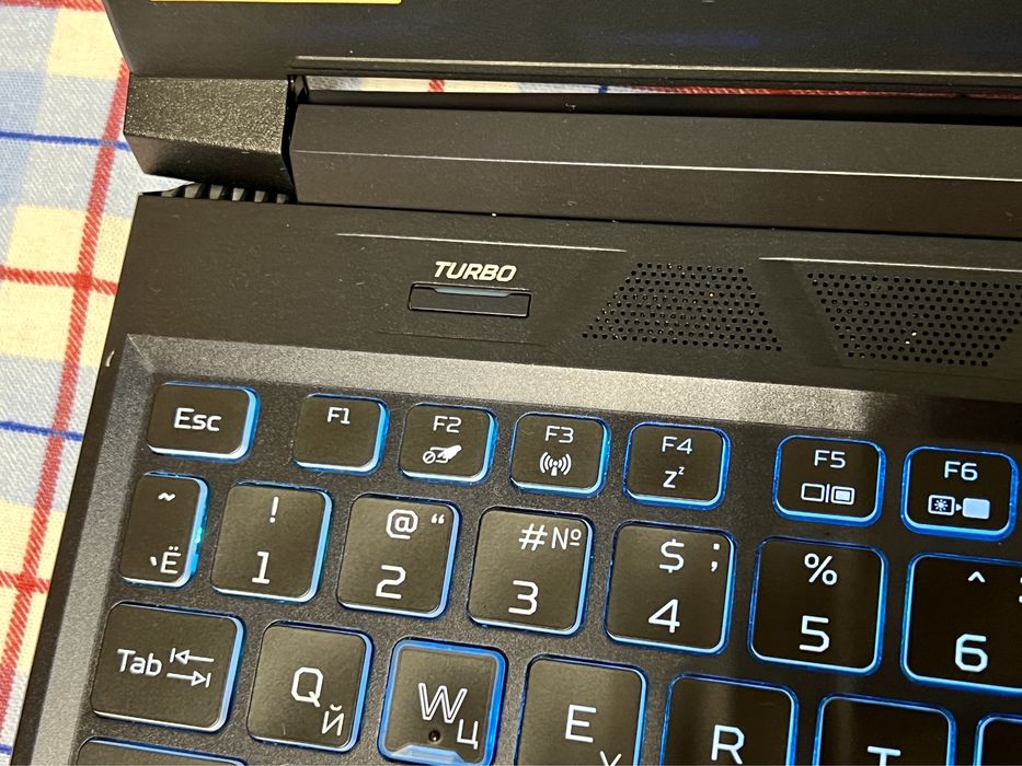 Ноутбук Acer i7-11800 RTX 3060 Predator