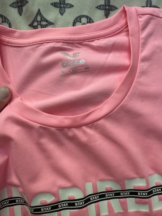 женская майка спортивная