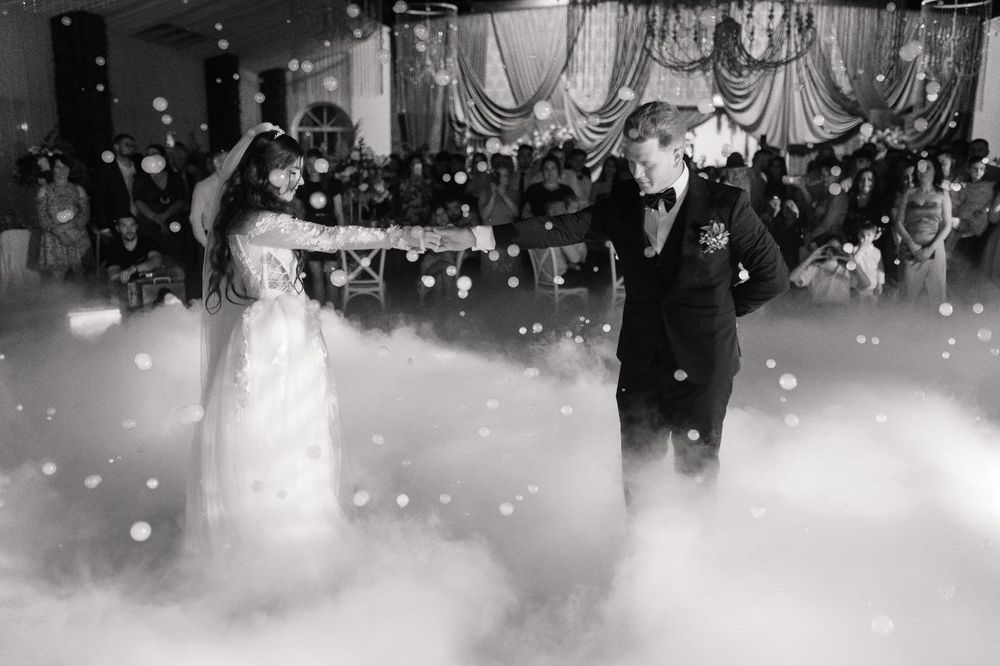 Fum Greu la Dansul Mirilor/Vulcani/Masina Baloane/Artificii Exterioare