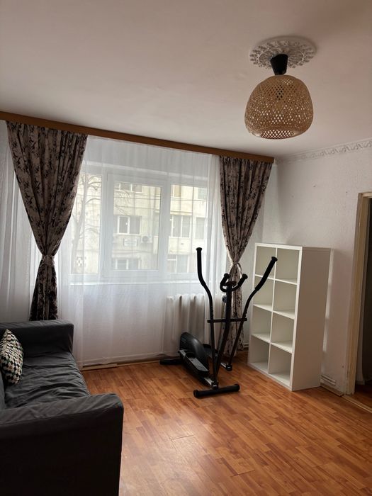 Vând apartament cu 2 camere