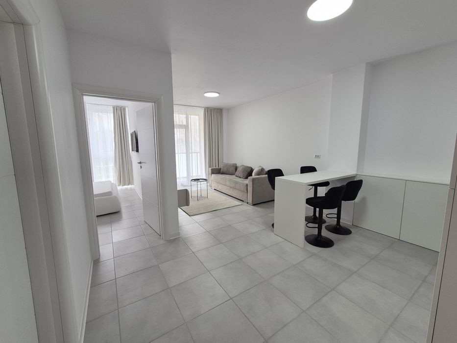 Proprietar inchiriez apartament si loc parcare campeador Torontalului Metro
