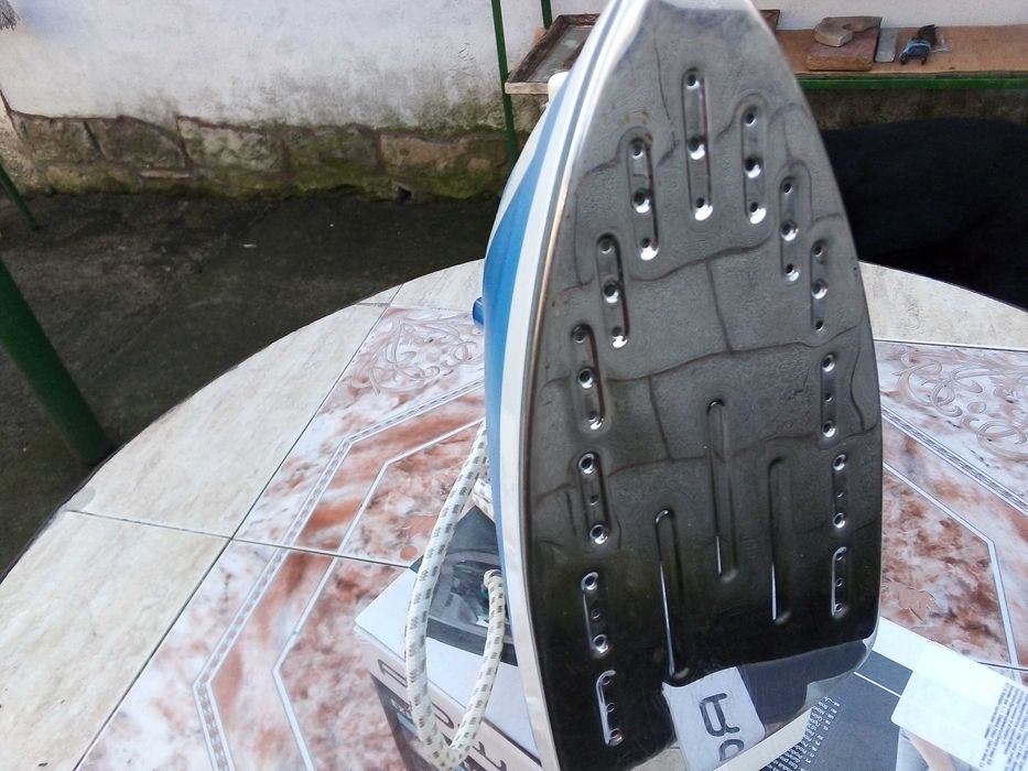 Парна ютия SEVERIN Inox