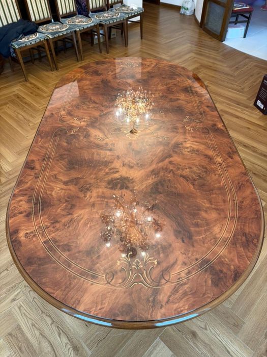 Стол от гарнитура