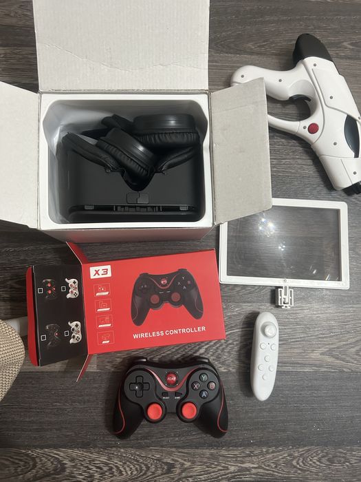 Очки вертуальная реальность и все в наборе