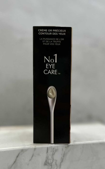 Луксозен околоочен крем със злато и екстракт от трюфел