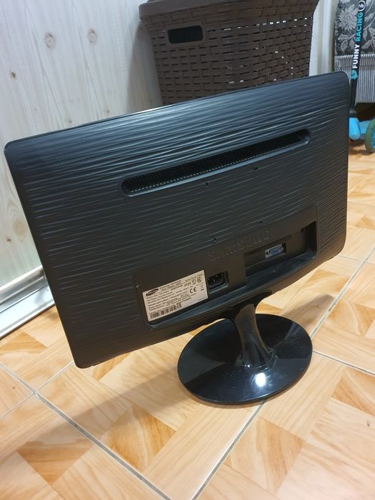 Продам монитор SAMSUNG