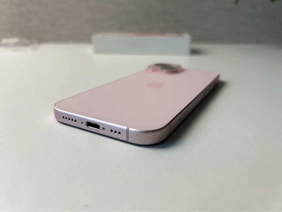 iPhone 15 Pink 128 Gb stare foarte buna