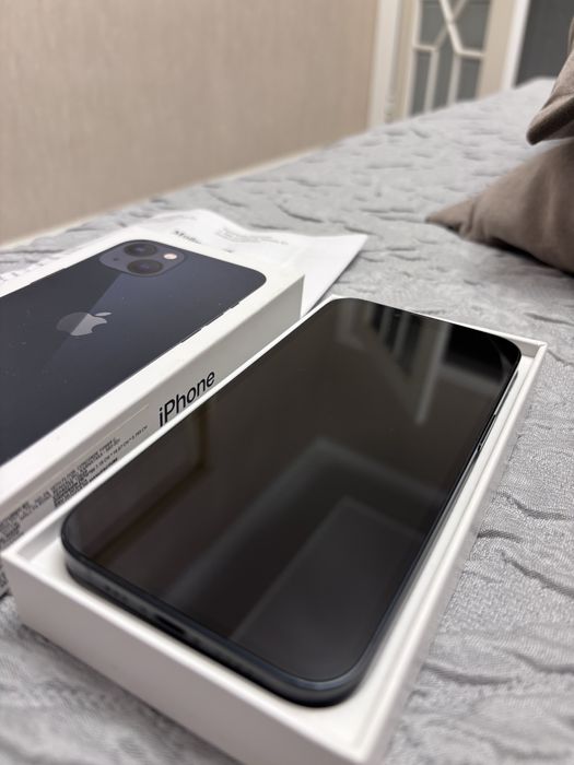 Продам айфон 13 на 128 гб