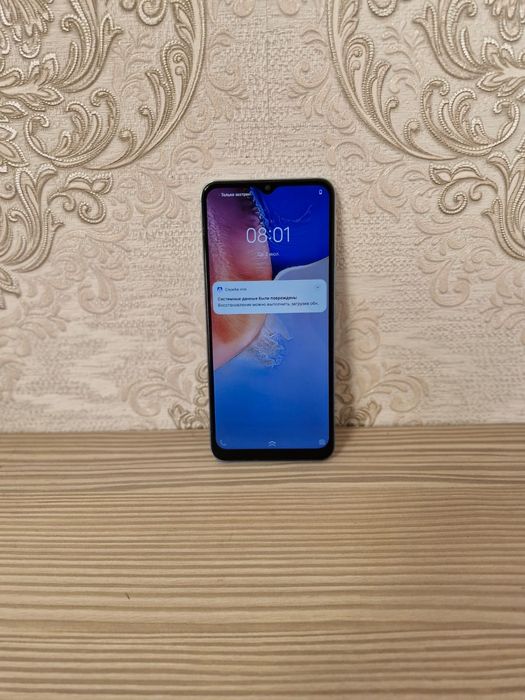 Продам телефон VIVO y15s
