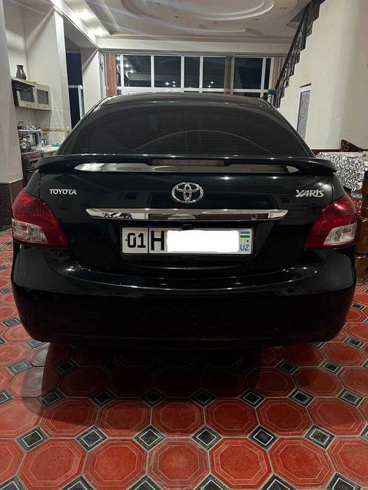 Срочно! Toyota Yaris с небольшим пробегом!