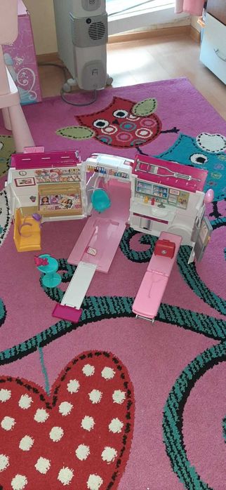 Playmobil - Голяма болница, Барби ЛИНЕЙКА , Барби КЕМПЕР