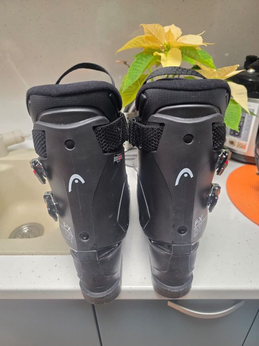 Vand clapari marca Head nr 42