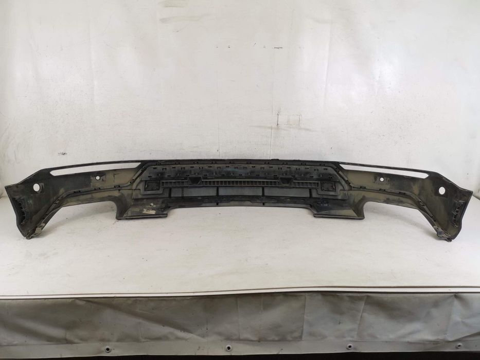 Ламборгини Урус / Lamborghini Urus Оригинална задна броня спойлер в до