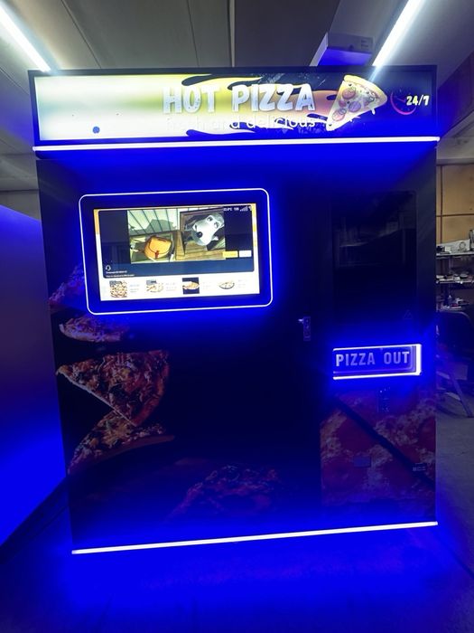 Вендинг машина за пици