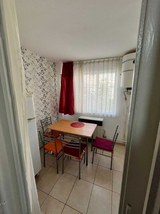 Garsonieră de închiriat – recent renovată