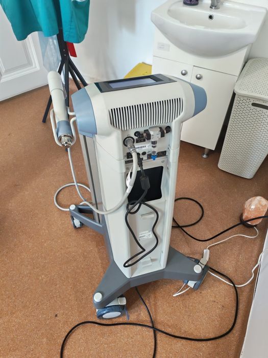 Vând urgent aparat SHOCK WAVE Therapy