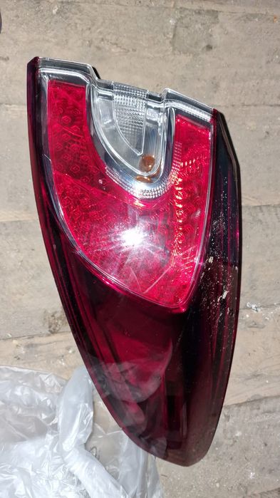 Vând stopuri triple Dacia  Dokker Renault megane diferite modele
