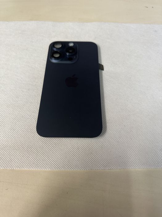 Capac iphone 15 pro / 15 pro max / 16 pro / 16 pro max