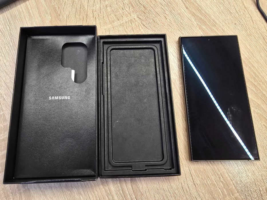 Samsung S24 Ultra 256GB, 12GB RAM, Titanium Black - Гаранция до 2027 година