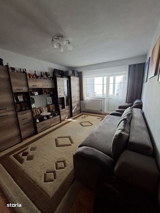 Apartament 3 camere, et. 2,  70 mp utili, Bd. Traian