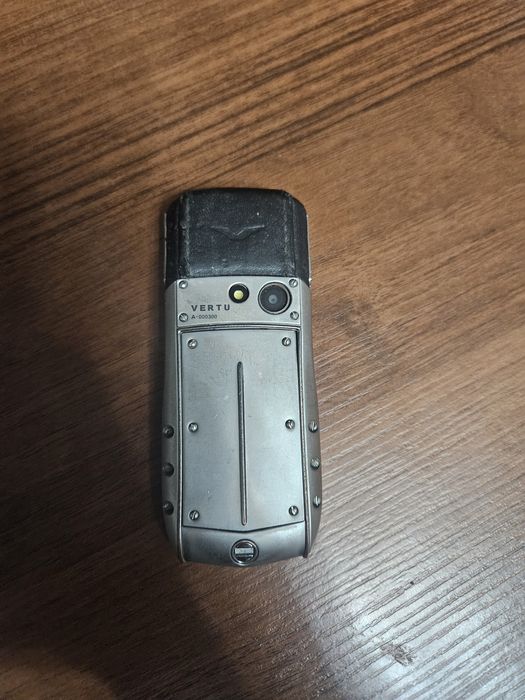 Vertu Acsent продам