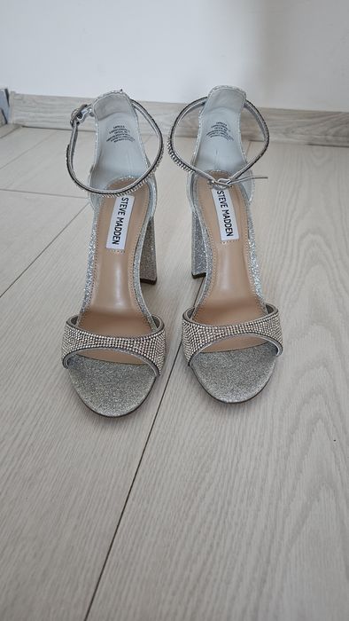 Sandale Steve Madden Capsule R, marimea 37, noi